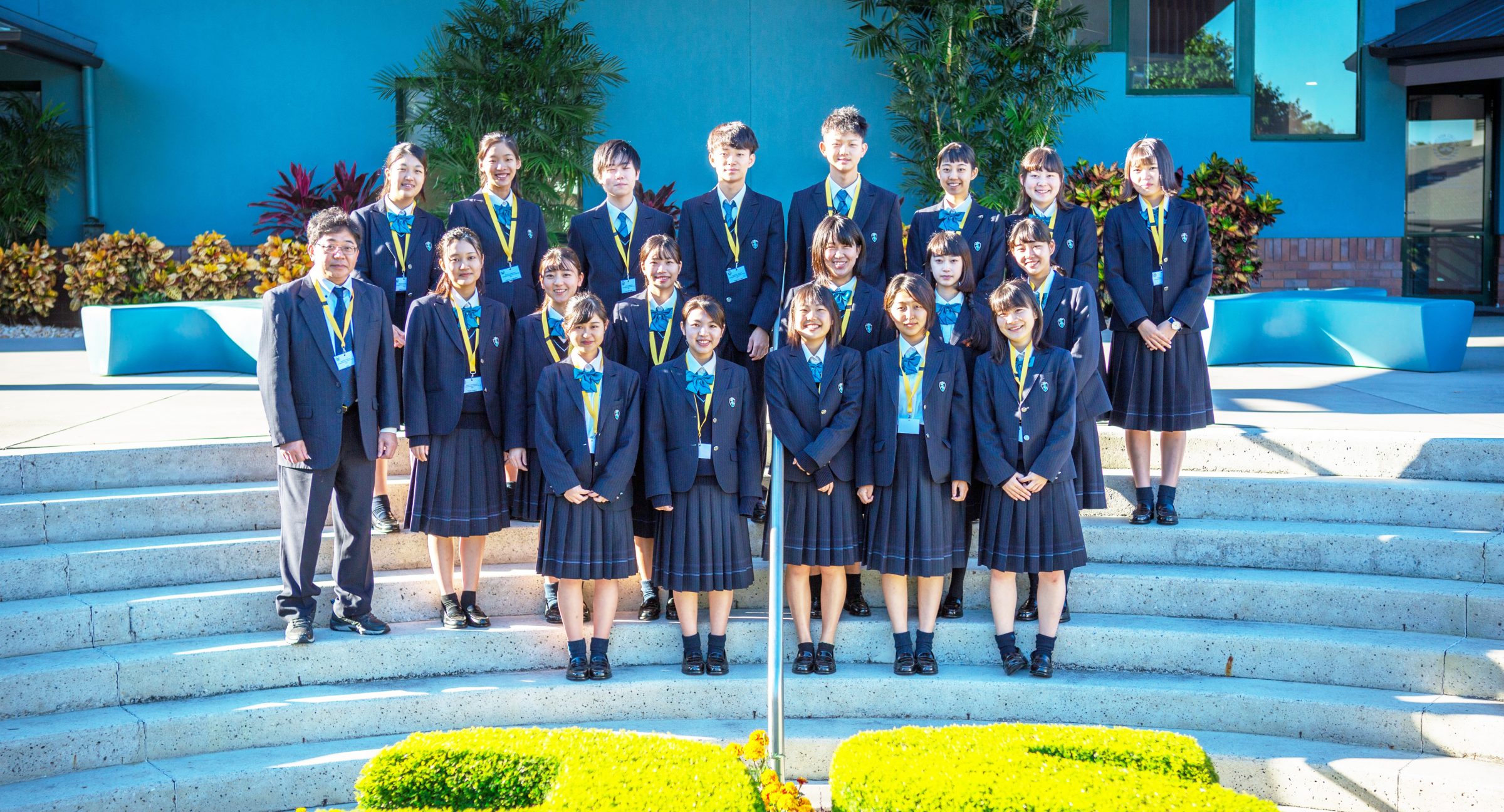 group photo of students from a previous study tour